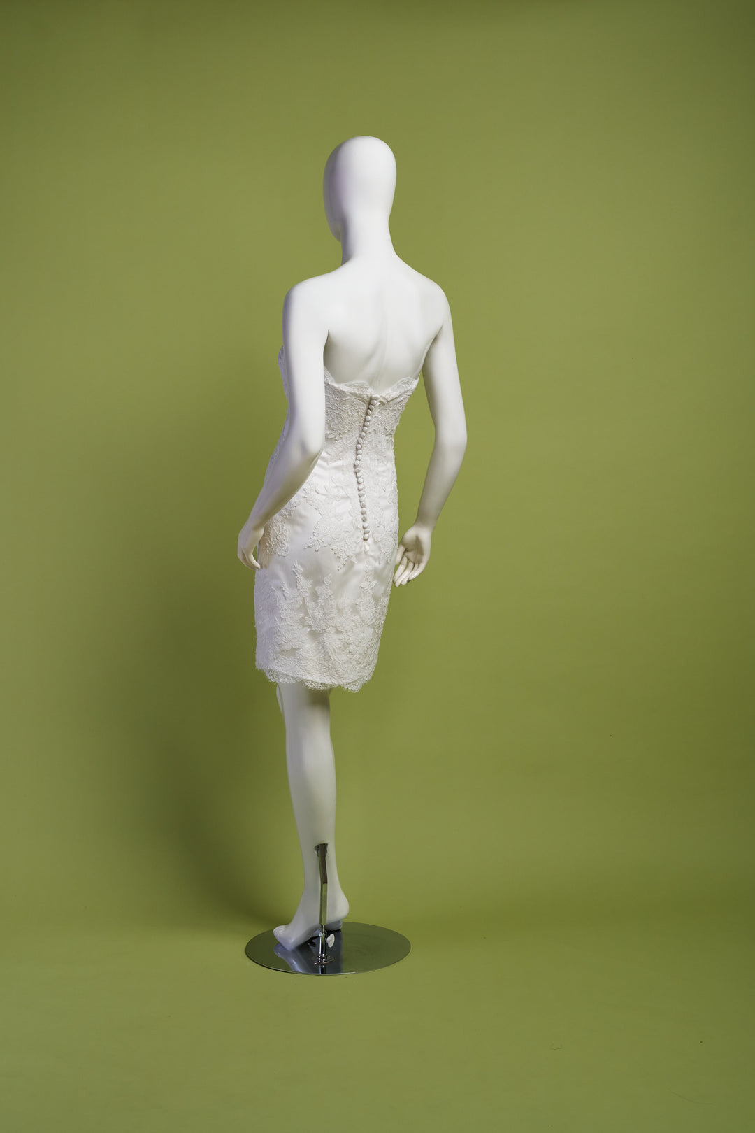 Abito da sposa a tubino in pizzo